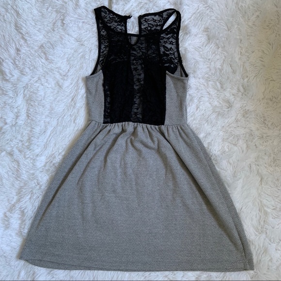 Dress - Picture 2 of 4